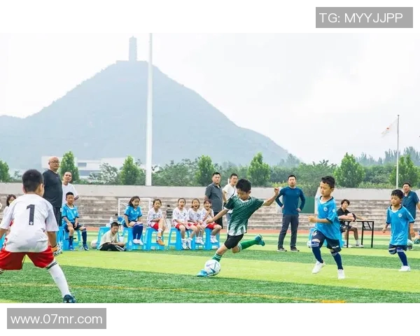 足球保送政策解析与实施对青少年发展的积极影响探讨